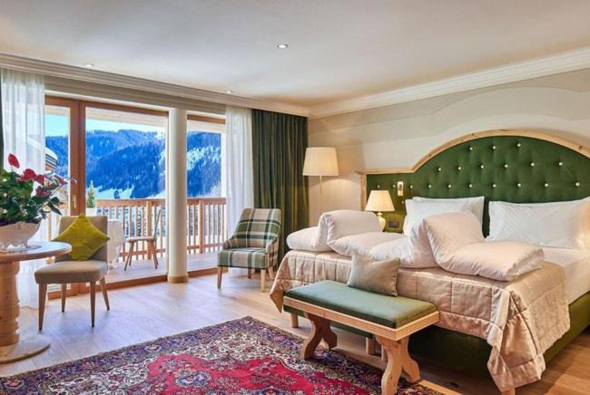 Hotel Sassongher Корвара ин Бадия Екстериор снимка