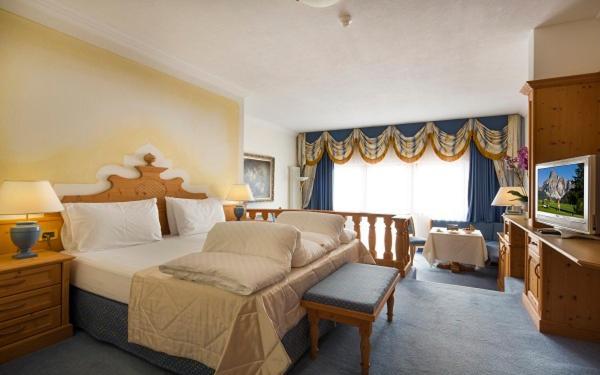 Hotel Sassongher Корвара ин Бадия Екстериор снимка