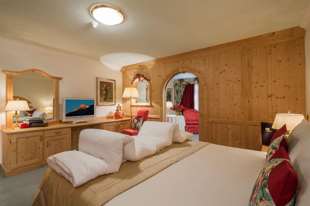 Hotel Sassongher Корвара ин Бадия Екстериор снимка