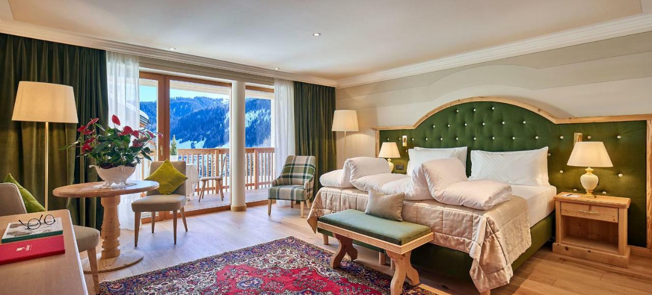 Hotel Sassongher Корвара ин Бадия Екстериор снимка
