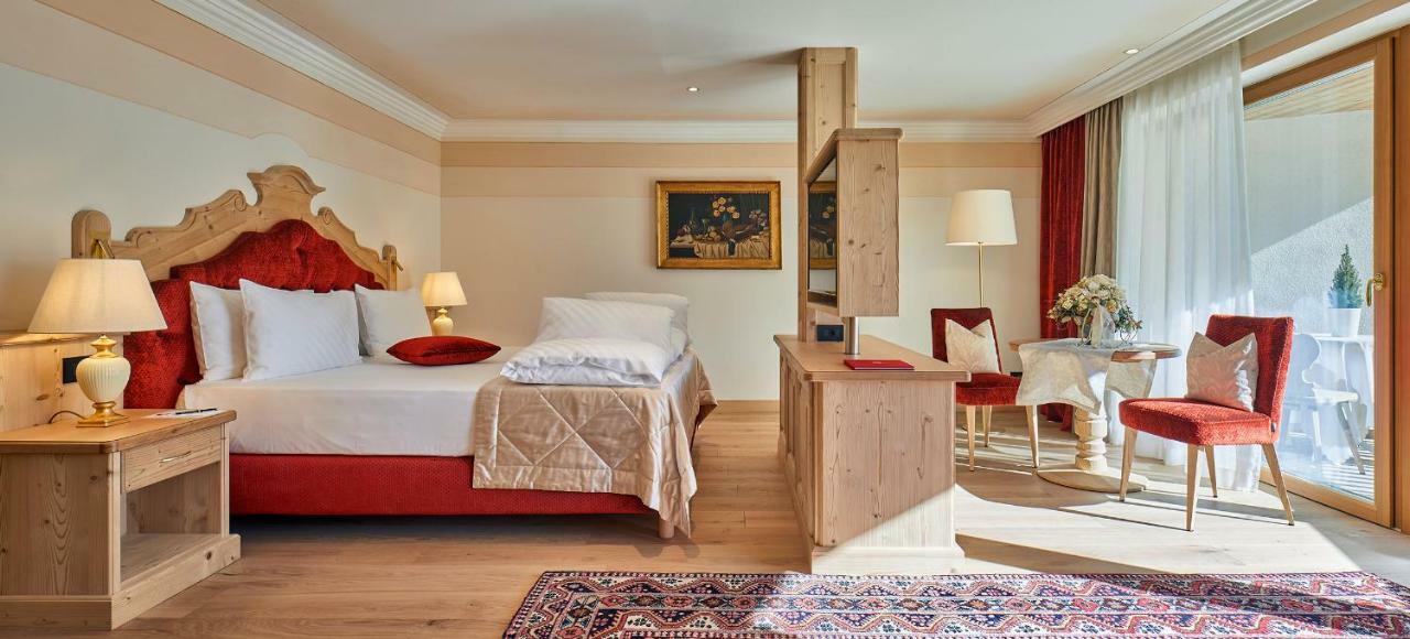 Hotel Sassongher Корвара ин Бадия Екстериор снимка