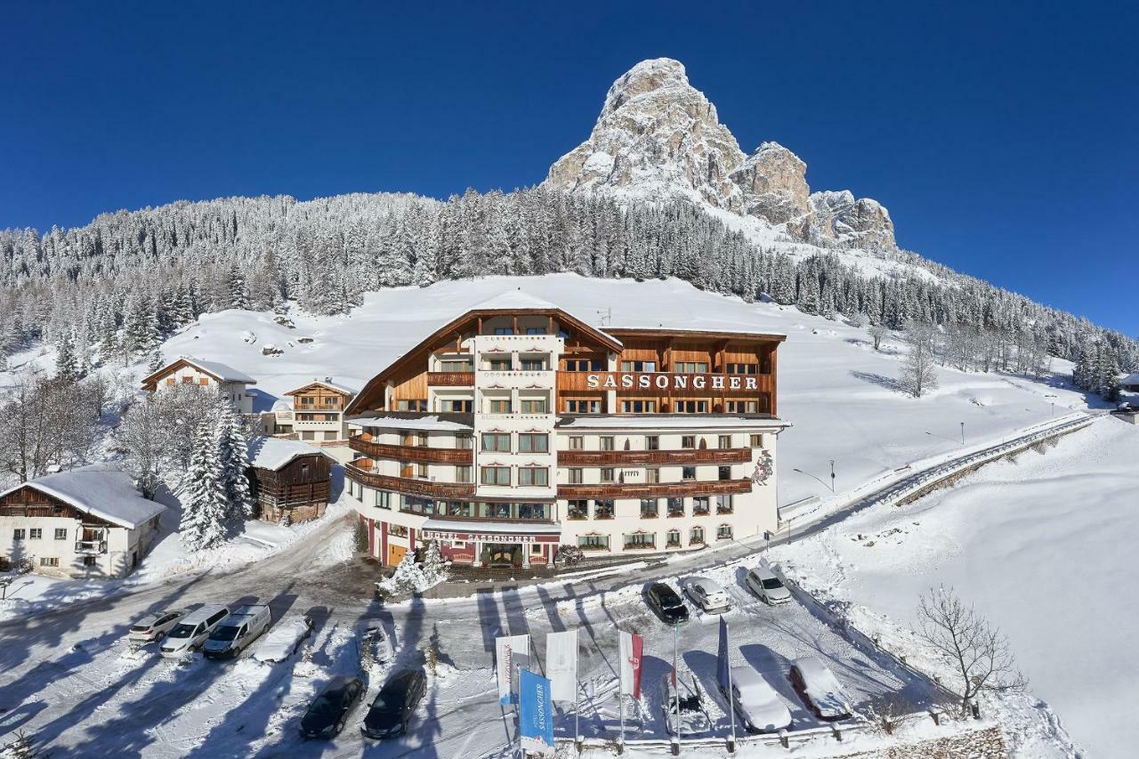Hotel Sassongher Корвара ин Бадия Екстериор снимка
