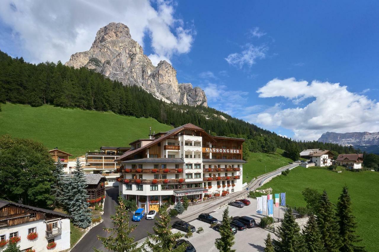Hotel Sassongher Корвара ин Бадия Екстериор снимка